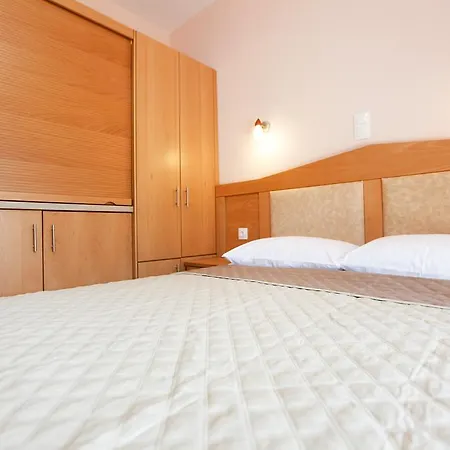 Asteras Kalives * スカラ・ポタミアス